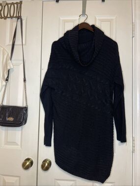 Large Great Northwest Indigo Black Cable Knit Cowl Neck Sweater Asymmetrical Hem